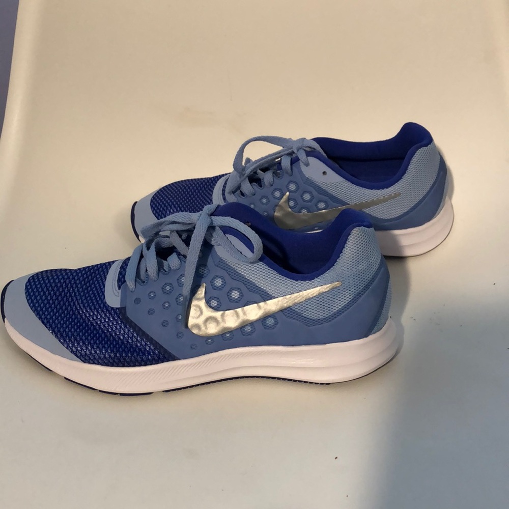 Shoes 👡👟👠💃Host Pick!!!💃👟👡👠 Nike - Picture 3 of 8